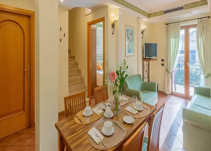 Base Near Golf Course Ferienhaus *