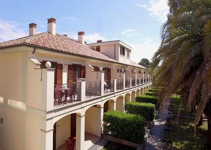 Ferienhaus Base Near Golf Course Rom