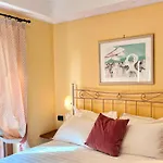 Base Near Marco Simone Golf Course 度假居 *